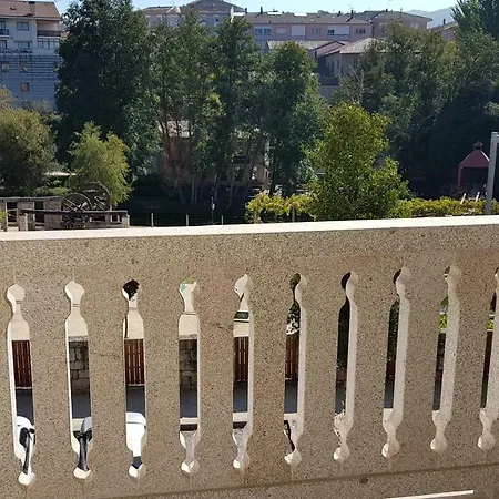 Mirador Do Arnoia Δωμάτια σε οικογενειακή κατοικία Allariz